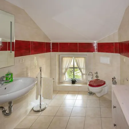 Obsttraeume Schlafen Im Weinfass Burg (Spreewald)