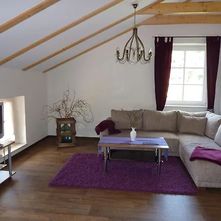 Obsttraeume Schlafen Im Weinfass