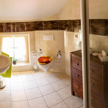 Obsttraeume Schlafen Im Weinfass * Burg (Spreewald)