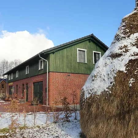 Obsttraeume Schlafen Im Weinfass *