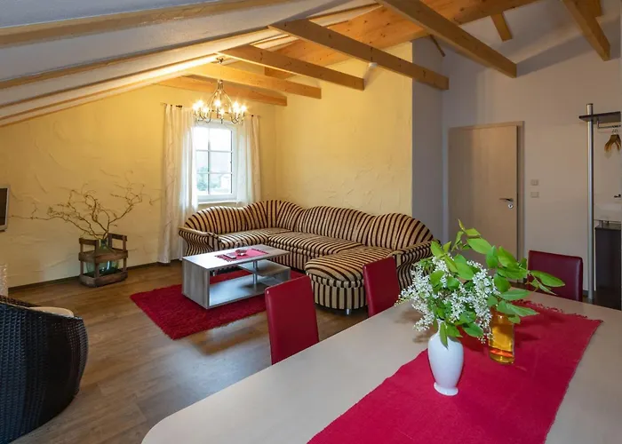 Obsttraeume Schlafen Im Weinfass *