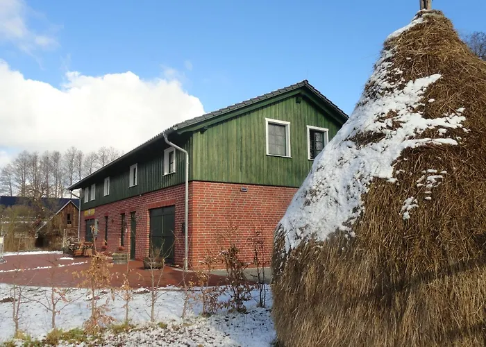 Obsttraeume Schlafen Im Weinfass *