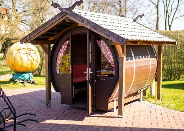 Obsttraeume Schlafen Im Weinfass Kolonie (Spree-Neisse)